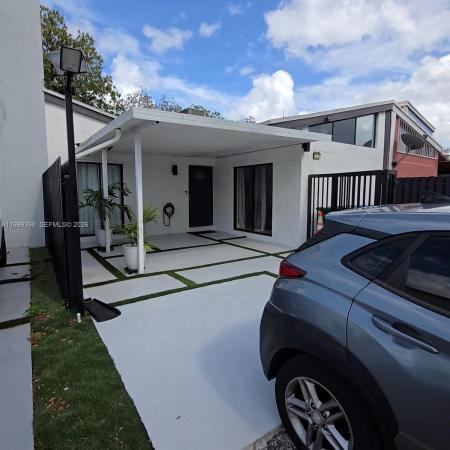 Kings Gardens, 4430 NW 185th St, Miami Gardens, Florida 33055, image 1