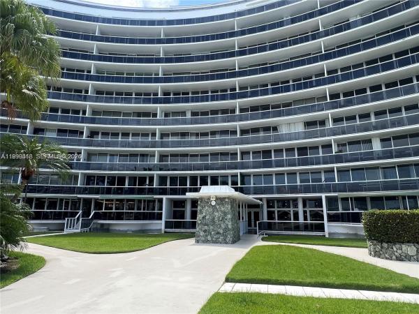 King Cole, 900 Bay Dr #311, Miami Beach, Florida 33141, image 1