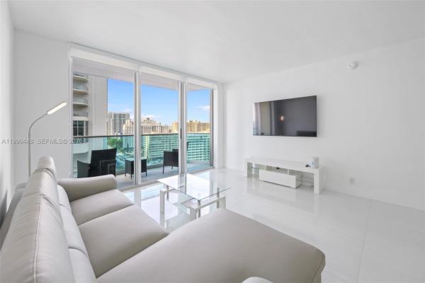 Sian Ocean Residences, 4001 S Ocean Dr #15B, Hollywood, Florida 33019, image 2