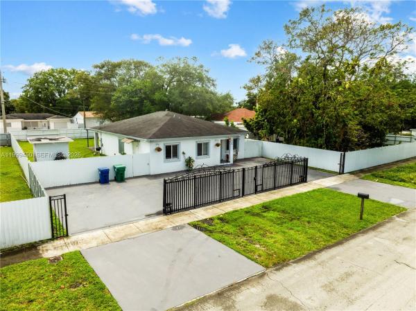 2346 NW 81st Ter, Unincorporated Dade County, Florida 33147, image 1