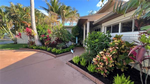 Palm Beach Shores Residential, 200 Blossom Ln, Palm Beach Shores, Florida 33404, image 3