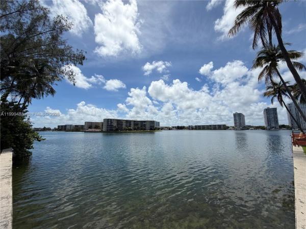 The Clipper At Biscayne Cove, 18151 NE 31st Ct #505, Aventura, Florida 33160, image 2