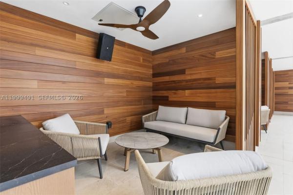 20 NE 11th St #ExecPH11, Miami, Florida 33132, image 1