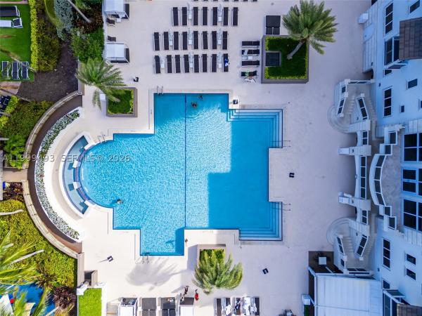 Green Diamond, 4775 Collins Ave #3608, Miami Beach, Florida 33140, image 2