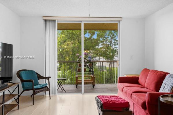 Royal Park Gardens 3, 6870 Royal Palm Blvd #209M, Margate, Florida 33063, image 1