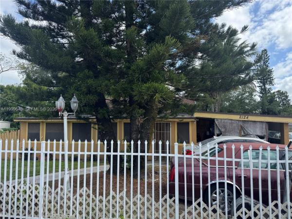 2124 NW 81st St, Unincorporated Dade County, Florida 33147, image 3