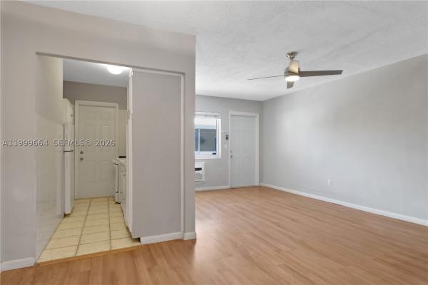 8129 Abbott Ave #10, Miami Beach, Florida 33141, image 3