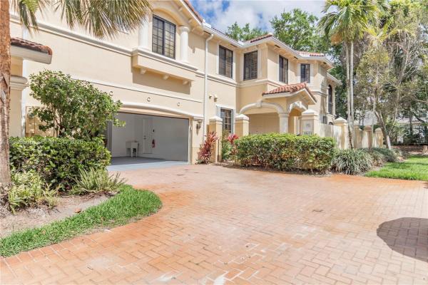 1611 Passion Vine Cir #12-2, Weston, Florida 33326, image 1