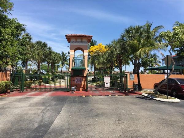 Santa Navila Villas, 8428 NW 103rd St #104C, Hialeah Gardens, Florida 33016, image 1