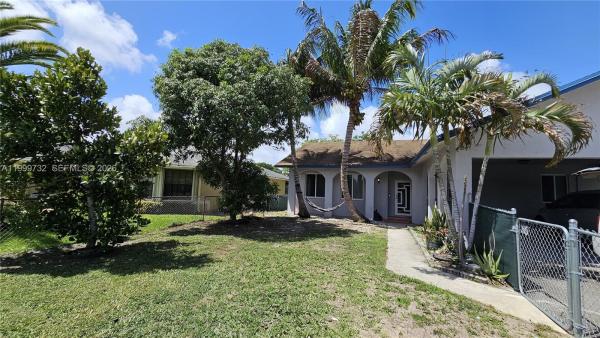 West Moorland, 117 NW 11th Ave, Dania Beach, Florida 33004, image 2