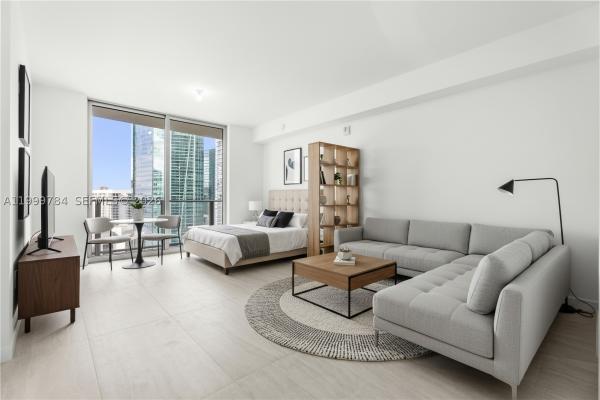 77 SE 5th St #3304, Miami, Florida 33131, image 2