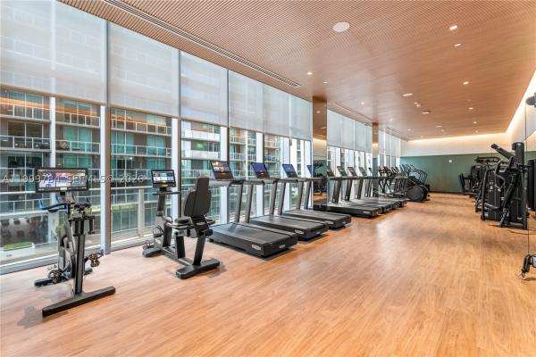 77 SE 5th St #3304, Miami, Florida 33131, image 3