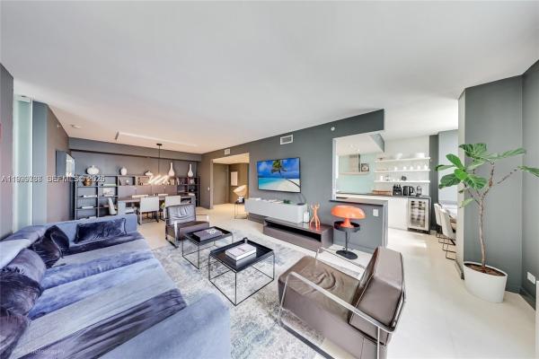 Courvoisier Courts, 701 Brickell Key Blvd #503, Miami, Florida 33131, image 2