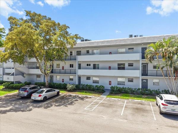 Sands Point, 8350 Sands Point Blvd #303E, Tamarac, Florida 33321, image 1