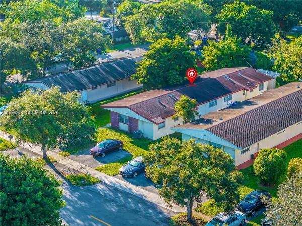 Hollywood Beach Gardens, 5706 Lincoln St, Hollywood, Florida 33021, image 2