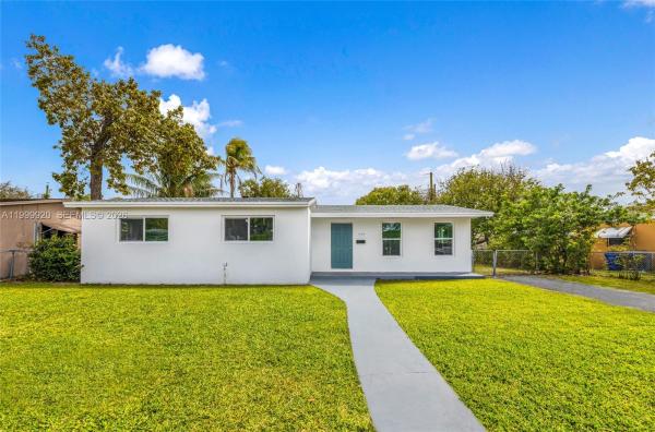 Norwood, 1260 NW 188th St, Miami Gardens, Florida 33169, image 1