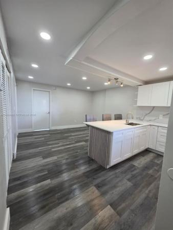 Three Seasons, 16400 NE 17th Ave #701, North Miami Beach, Florida 33162, image 1