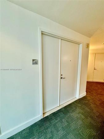 The Atrium At Aventura, 3131 NE 188th St #2-1213, Aventura, Florida 33180, image 3