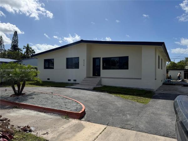 8220 SW 29th St, Unincorporated Dade County, Florida 33155, image 1