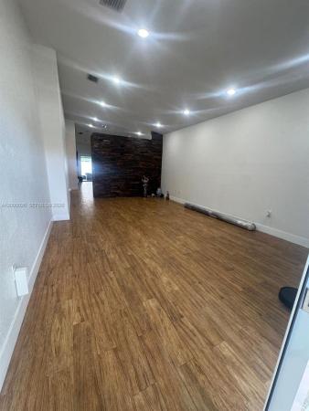 Maria Gardens, 20009 NW 80th Ave, Hialeah, Florida 33015, image 3