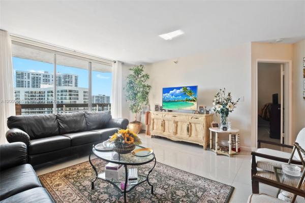 Mystic Pointe Tower 200, 19101 NE 36th Ct #1602, Aventura, Florida 33180, image 3