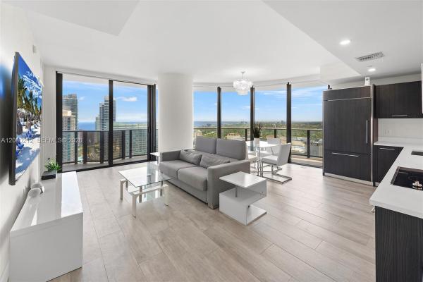 Brickell Heights East, 45 SW 9th St #4006, Miami, Florida 33130, image 1