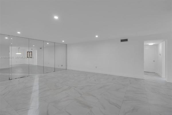 Sans Souci, 11960 NE 19th Dr #15, North Miami, Florida 33181, image 2