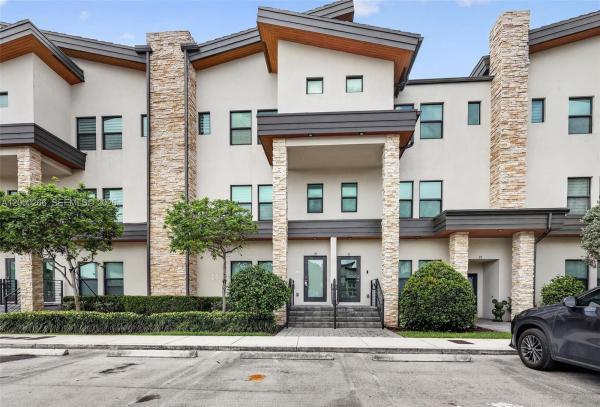 Highland At Park Central, 10467 NW 82nd St #11, Doral, Florida 33178, image 1