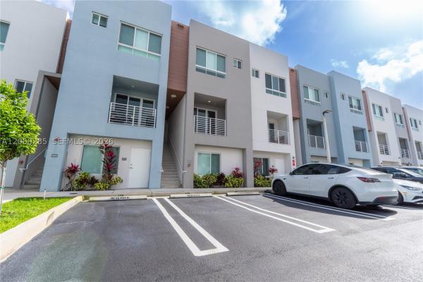 Aventura Village, 2505 NE 193rd St #4215, Unincorporated Dade County, Florida 33180, image 1