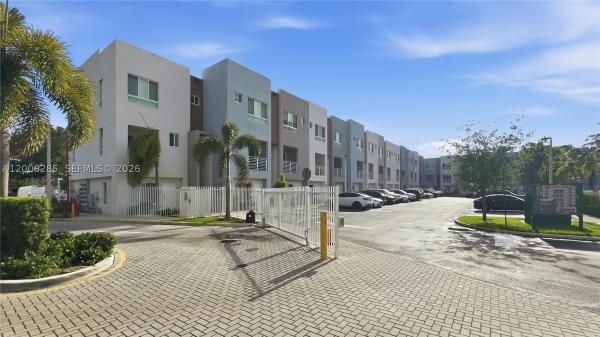 Aventura Village, 2505 NE 193rd St #4215, Unincorporated Dade County, Florida 33180, image 1