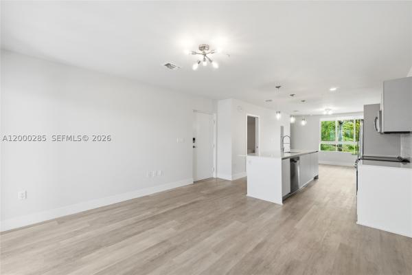 Aventura Village, 2505 NE 193rd St #4215, Unincorporated Dade County, Florida 33180, image 2