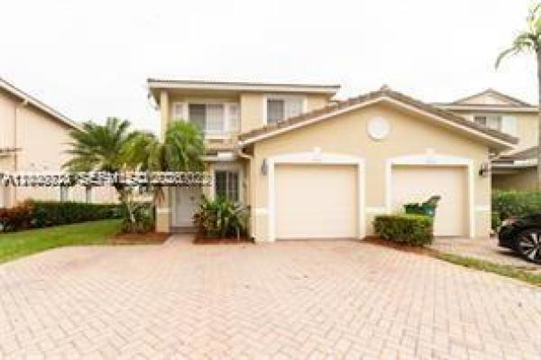 Hampton Hills, 5910 Royal Way #----, Tamarac, Florida 33321, image 1