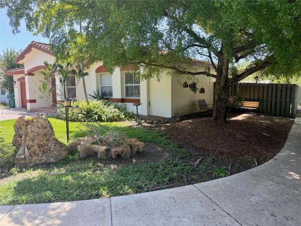 11324 SW 246th Ter, Unincorporated Dade County, Florida 33032, image 3
