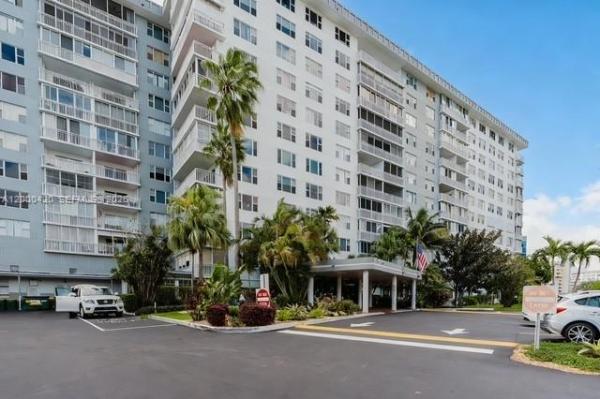 Hillcrest, 3800 Hillcrest Dr #411, Hollywood, Florida 33021, image 1