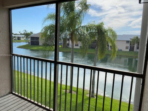 Lakeshore, 1149 Independence Trl #1149H, Homestead, Florida 33034, image 1