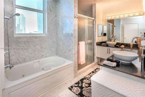 Brickell On The River North Tower, 31 SE 5th St #4212, Miami, Florida 33131, image 1