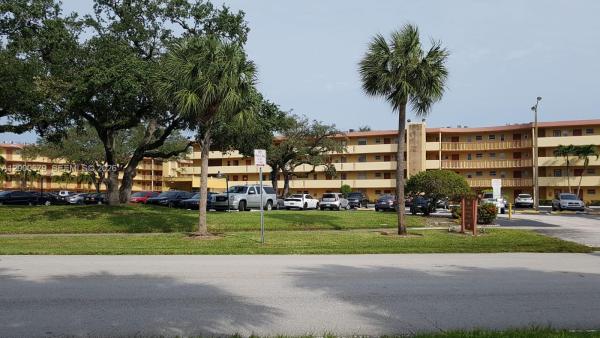 Unincorporated Dade County, Florida 33179, image 1