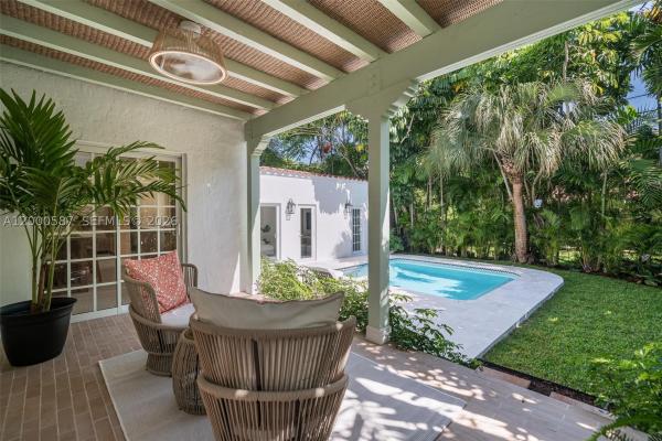 Coral Gables Country Club, 909 Roderigo Ave, Coral Gables, Florida 33134, image 1