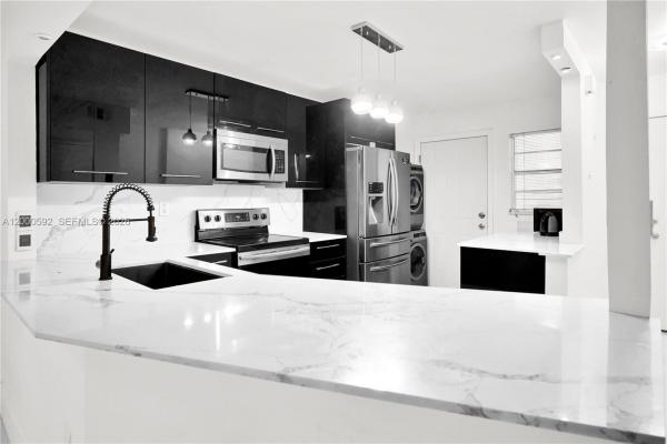 1750 NE 191st St #710-2, Unincorporated Dade County, Florida 33179, image 1