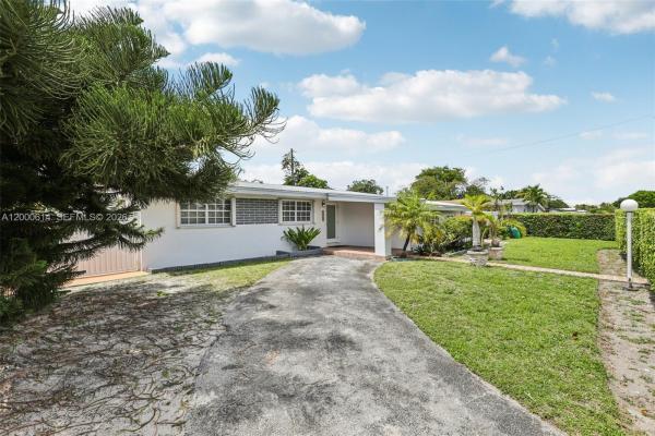 1900 SW 87th Ct, Unincorporated Dade County, Florida 33165, image 2