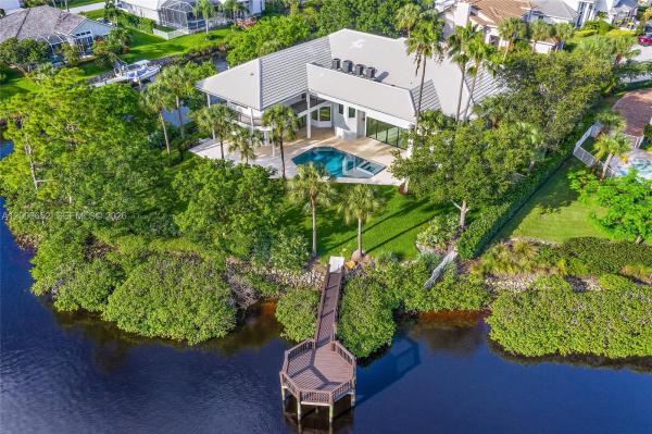 8818 SE Riverfront Ter, Jupiter, Florida 33469, image 1