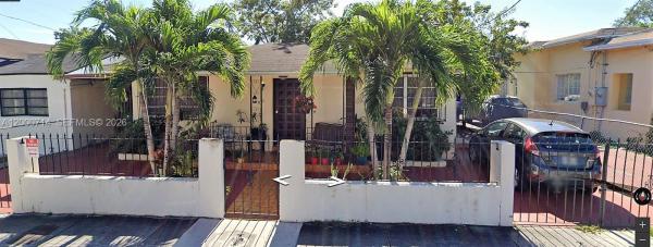 Stuarts, 910 SW 9th St, Miami, Florida 33130, image 1