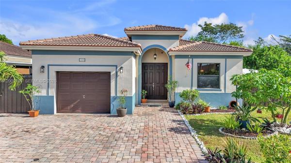13501 SW 272nd Ter, Homestead, Florida 33032, image 2