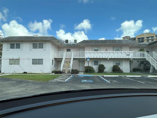 Village At Dadeland, 7340 SW 82nd St #C203, Glenvar Heights, Florida 33143, image 1