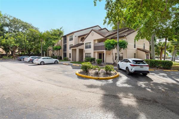 Palm-Aire Gardens, 4581 W Mcnab Rd #28, Pompano Beach, Florida 33069, image 1