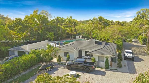 8390 SW 64th St, Unincorporated Dade County, Florida 33143, image 3