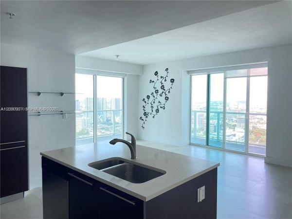 Quantum On The Bay, 1900 N Bayshore Dr #3311, Miami, Florida 33132, image 1