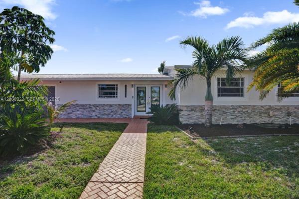 Palm Springs North, 17501 NW 85th Ave, Hialeah, Florida 33015, image 1