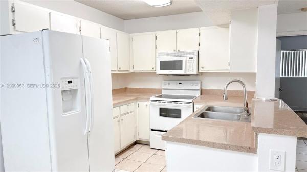 The Palms Of Pembroke, 9491 S Palm Cir S #103, Pembroke Pines, Florida 33025, image 2