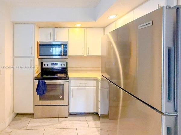 Coral Key, 3440 Pinewalk Dr N #518, Margate, Florida 33063, image 1